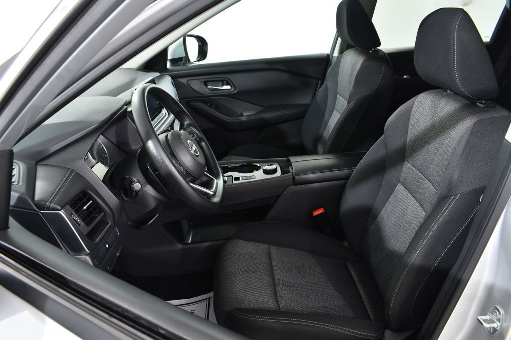 Used 2024 Nissan Rogue SV AWD/4WD image 6