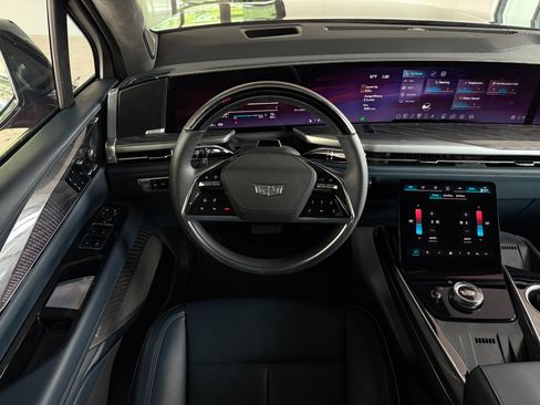 Used 2025 Cadillac Escalade IQ Sport 2 image 32