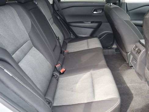 Certified 2025 Nissan Rogue SV AWD/4WD image 27