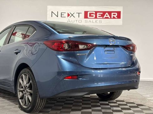 Used 2018 MAZDA MAZDA3 Touring image 6