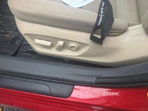 Used 2023 Toyota Camry LE image 10