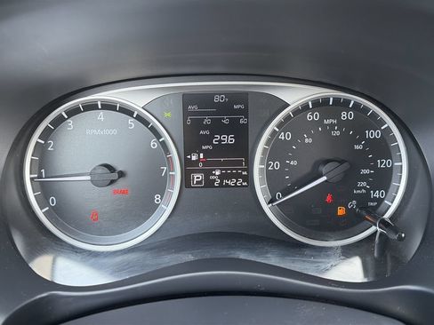 Certified 2024 Nissan Kicks S FWD image 16