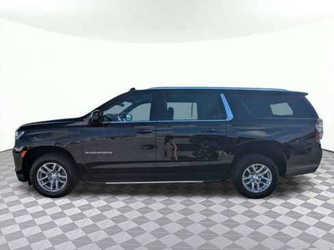 Used 2023 Chevrolet Suburban LT RWD image 6