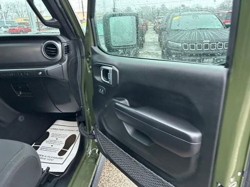 Used 2021 Jeep Wrangler Unlimited Sport AWD/4WD image 29