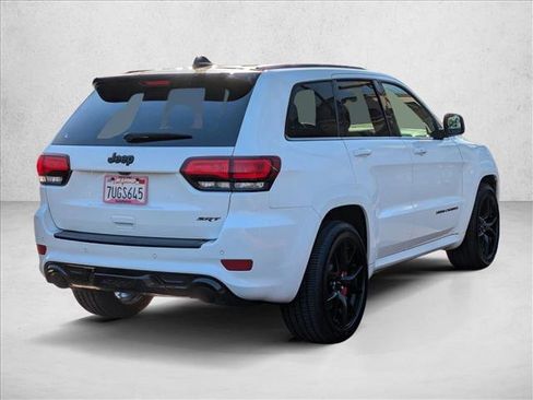 Used 2016 Jeep Grand Cherokee SRT image 5