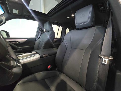 Used 2026 Lexus LX 700h F Sport AWD/4WD image 5