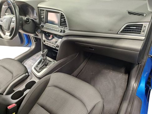 Used 2017 Hyundai Elantra Value Edition image 17