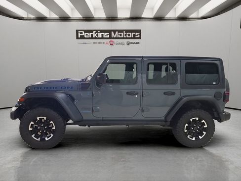 Certified 2025 Jeep Wrangler Unlimited Rubicon 4xe w/ Convenience Group AWD/4WD image 2
