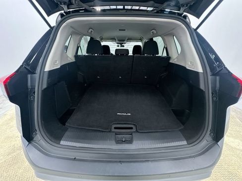 Used 2023 Nissan Rogue SV FWD image 20