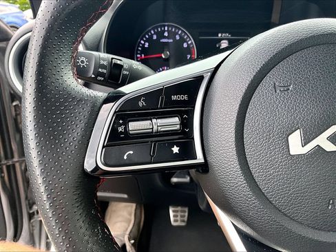 Used 2024 Kia Forte GT FWD image 17
