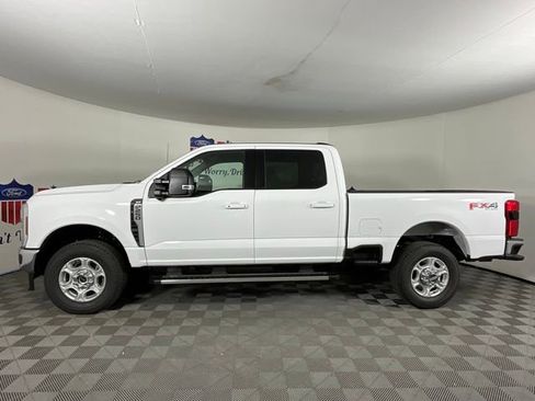 New 2026 Ford F250 XLT w/ XLT Premium Package image 6