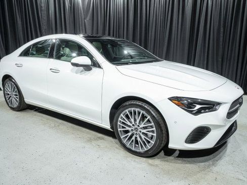 New 2025 Mercedes-Benz CLA 250 image 3
