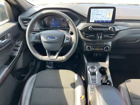 Used 2025 Ford Escape ST-Line image 16
