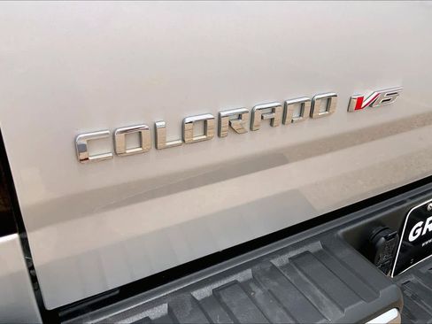 Used 2020 Chevrolet Colorado W/T w/ WT Convenience Package AWD/4WD image 10