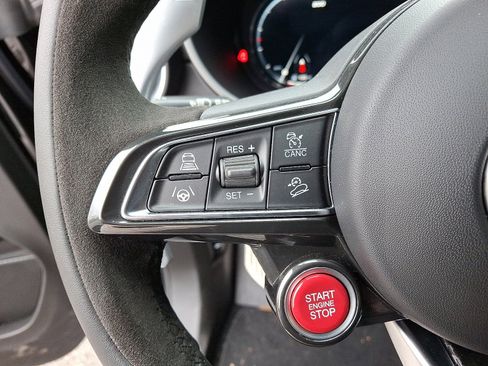 Used 2024 Alfa Romeo Stelvio Quadrifoglio w/ Active Assist Plus Package image 22