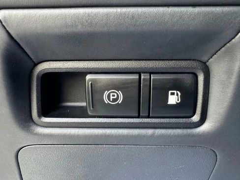 Used 2015 Kia K900 Premium RWD image 44
