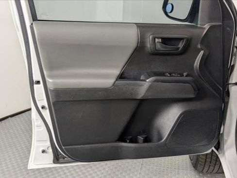 Used 2021 Toyota Tacoma SR image 13