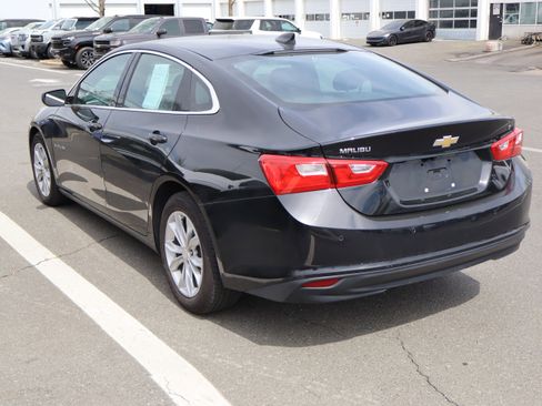 Used 2025 Chevrolet Malibu LT image 8