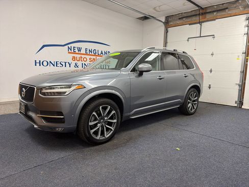 Used 2017 Volvo XC90 T6 Momentum w/ Vision Package AWD/4WD image 1