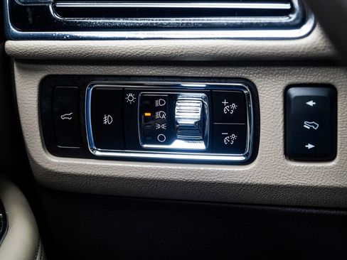 Used 2024 Lincoln Navigator Reserve w/ Monochromatic Package image 28