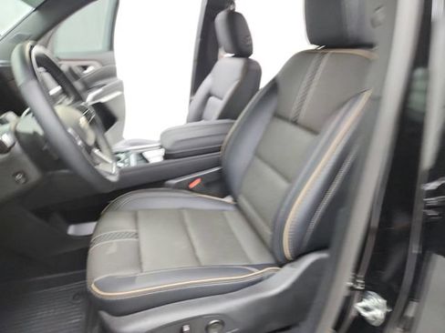 Used 2026 Chevrolet Traverse High Country FWD image 19