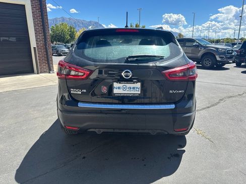 Used 2020 Nissan Rogue Sport SV AWD/4WD image 7