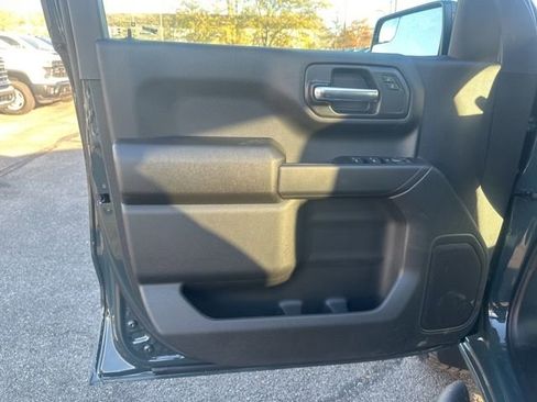 New 2026 Chevrolet Silverado 1500 Custom Trail Boss w/ Turbomax Blackout Package image 10