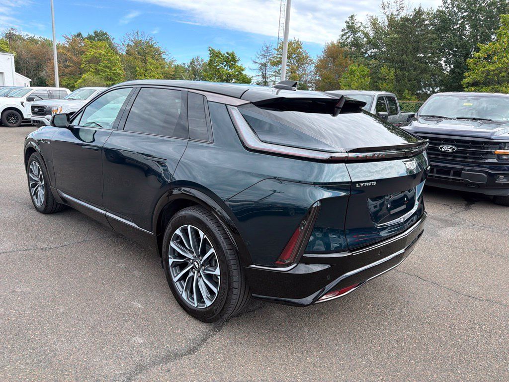 Used 2024 Cadillac Lyriq Sport w/ Nappa Leather Package AWD/4WD image 4