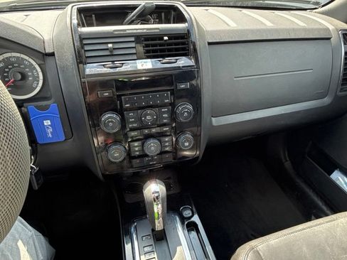 Used 2012 Ford Escape Limited AWD/4WD image 3
