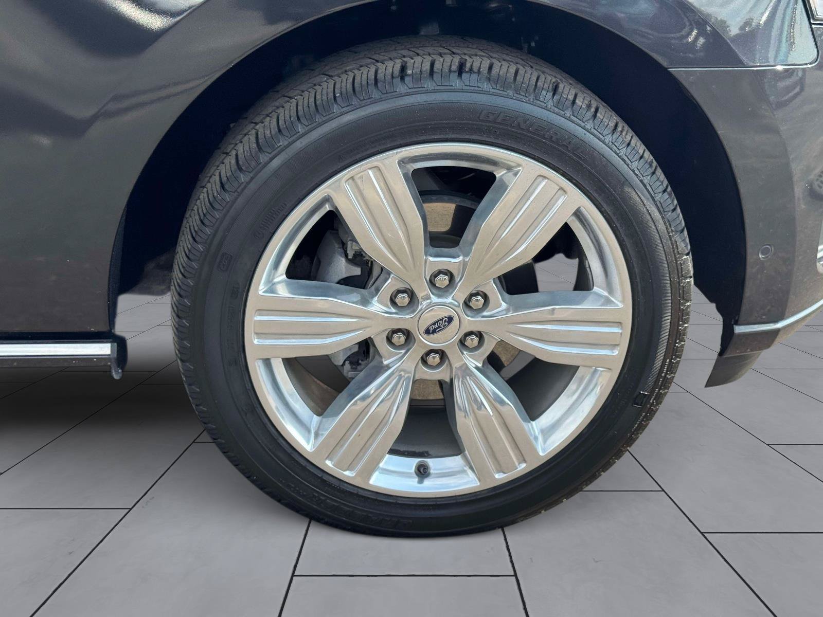 Certified 2024 Ford Expedition Platinum AWD/4WD image 9