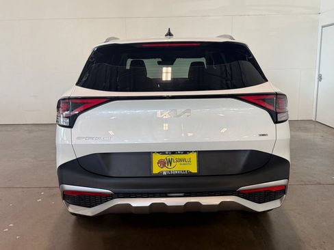 Used 2023 Kia Sportage EX AWD/4WD image 5