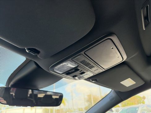 Used 2023 Honda Odyssey Sport image 19