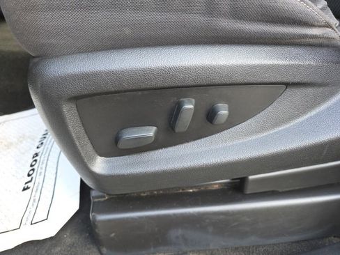 Used 2018 GMC Sierra 1500 SLE image 39