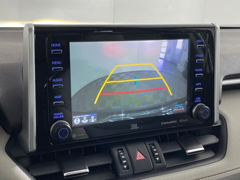 Used 2020 Toyota RAV4 Limited image 27