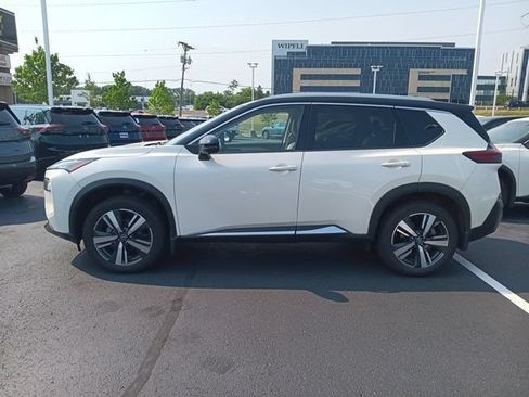 Certified 2023 Nissan Rogue SL AWD/4WD image 2