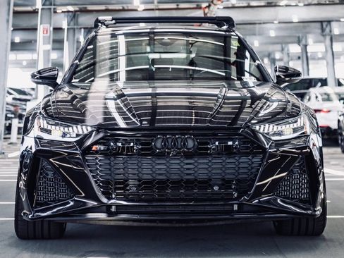 Certified 2021 Audi RS 6 w/ Executive Package AWD/4WD image 5