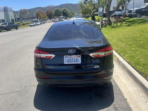 Used 2019 Ford Fusion SEL FWD image 8