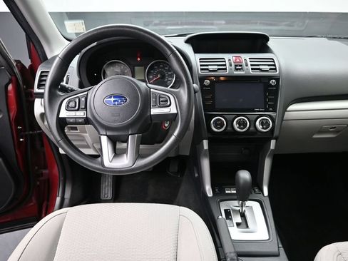 Used 2017 Subaru Forester 2.5i Premium w/ All-Weather Package AWD/4WD image 10