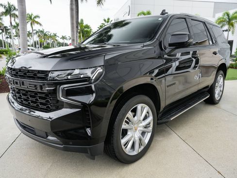 Used 2023 Chevrolet Tahoe LT w/ Luxury Package RWD image 6