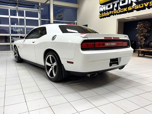Used 2013 Dodge Challenger SRT8 w/ Harman Kardon Audio Group image 4