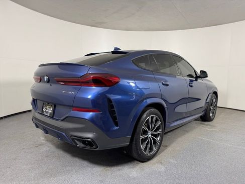 Used 2022 BMW X6 xDrive40i w/ Executive Package image 6