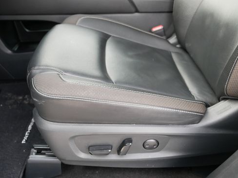 Certified 2024 Nissan Pathfinder SL image 20