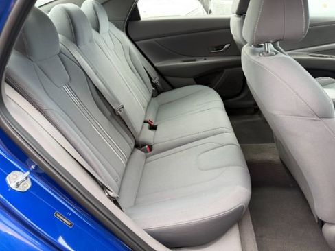 Used 2021 Hyundai Elantra SEL w/ Cargo Package image 15