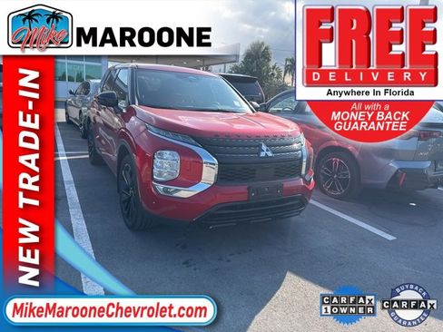 Used 2022 Mitsubishi Outlander SEL Black Edition image 1