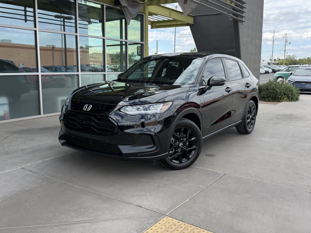 Used 2024 Honda HR-V Sport image 2