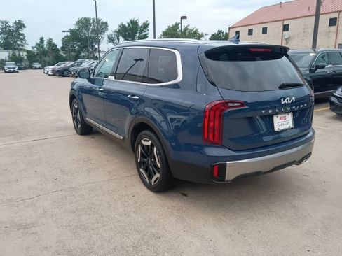 Used 2025 Kia Telluride S FWD image 8