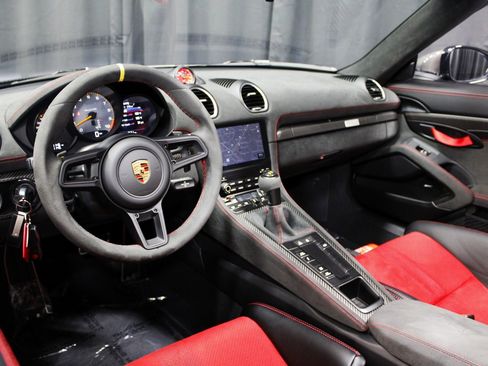 Certified 2025 Porsche 718 Boxster Spyder RS image 5