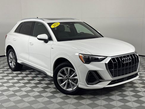 Used 2021 Audi Q3 2.0T Premium image 2