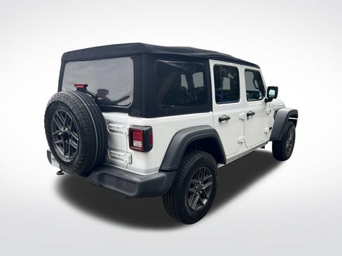 Used 2024 Jeep Wrangler Unlimited Sport AWD/4WD image 4