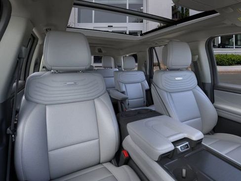 New 2026 Ford Expedition Platinum w/ Platinum Ultimate Package image 10